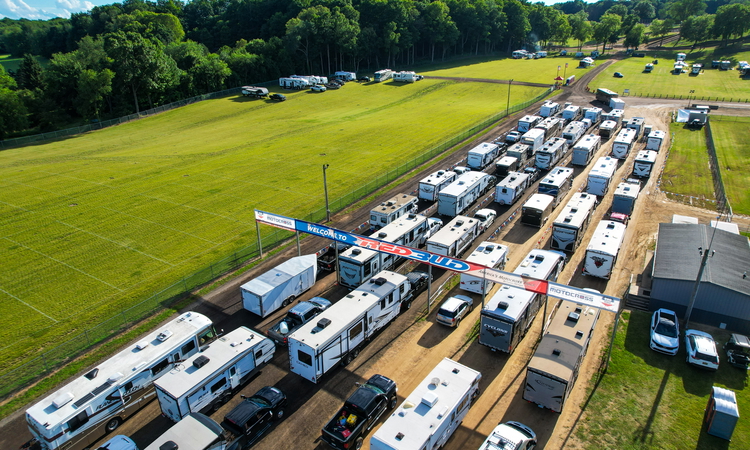 Les campers débarquent à RedBud MX