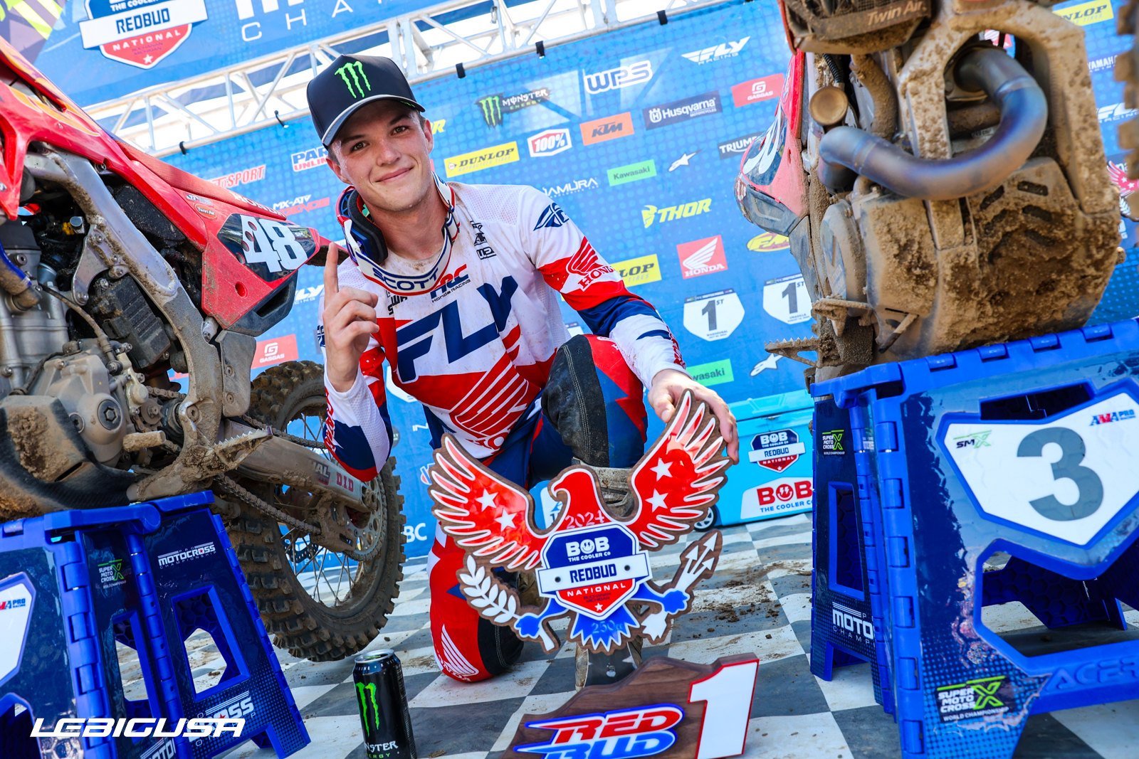 Chance Hymas se hisse au sommet