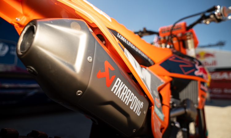 109 dB : nouveau défi pour le motocross