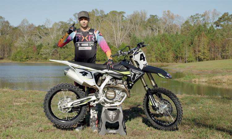 Jimmy Clochet a roulé sur la Triumph TF 450-RC