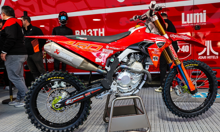 La Ducati Desmo450 se dévoile à Anaheim 1