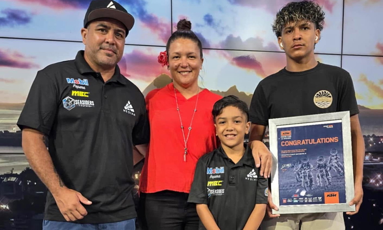 Le 1er pilote Tahitien au KTM Jr Challenge