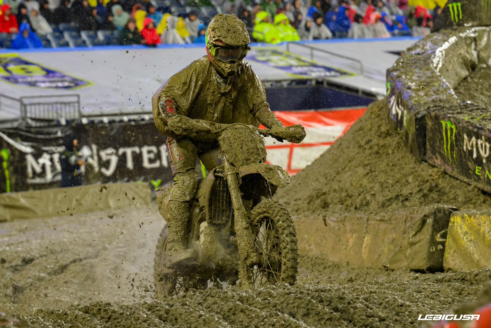 SX Foxborough dans la boue : « qui est ce pilote ? »