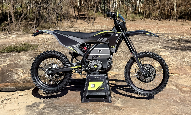 Une autre moto électrique : OZY 30x