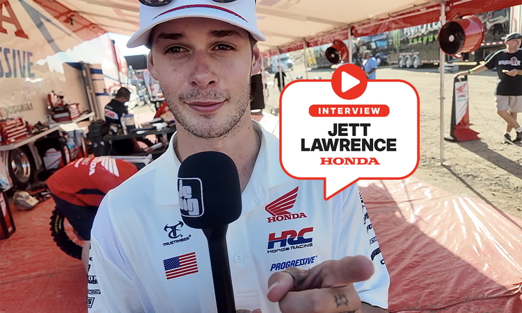 Jett Lawrence : « étonné de tenir encore debout »