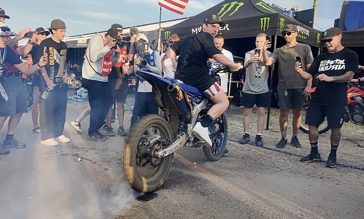 La YZ250F d'Haiden Deegan respire...