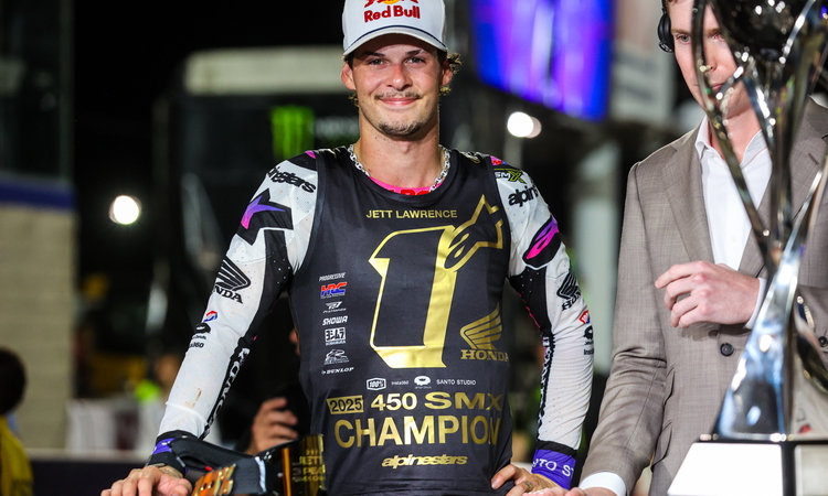 Le Champion SMX 2025 est Jett Lawrence