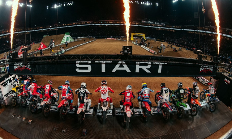 Les pilotes SX2 et Juniors au SX de Paris