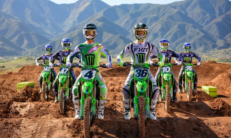 Photos officielles 2026 : Kawasaki et Pro Circuit