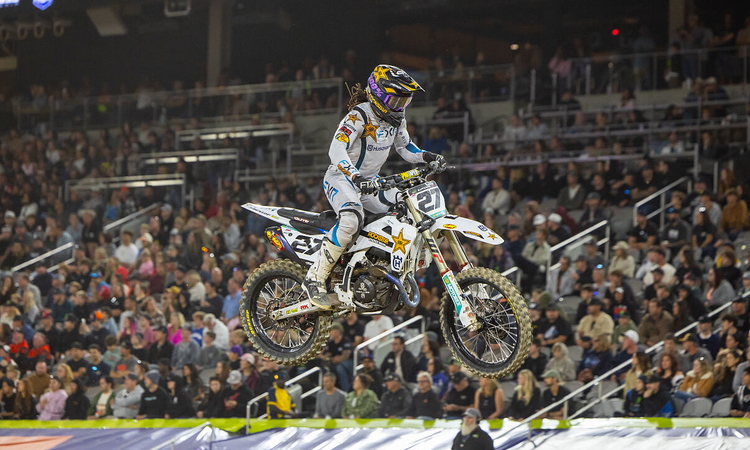 Bonne soirée pour Husqvarna à San Diego