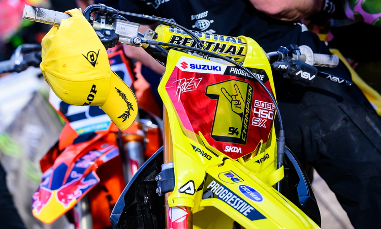 La joie du titre SX 450 de Ken Roczen