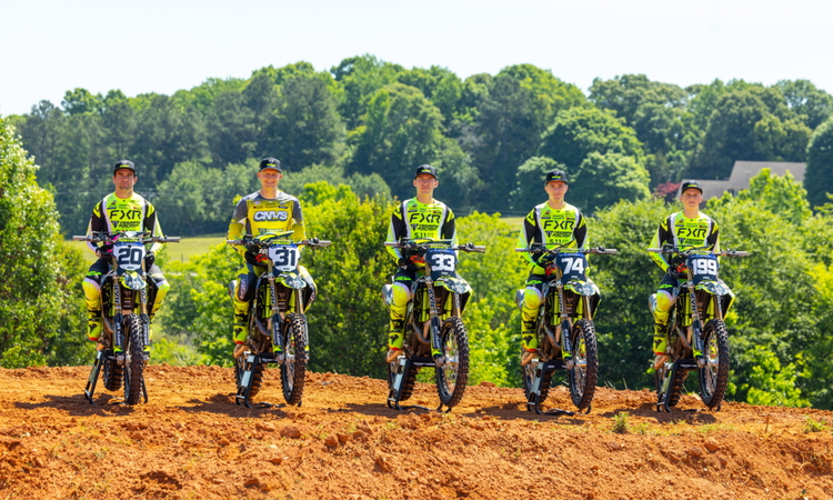 L'équipe Triumph est prête pour le Pro Motocross 2026