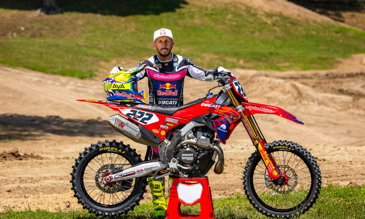 Tony Cairoli dévoile une Ducati exclusive à RedBud