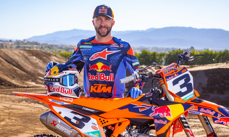 Eli Tomac raccroche le casque après le SMX