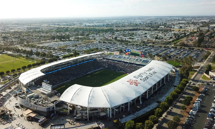2) SMX Los Angeles dans le Dignity Health Sports Park