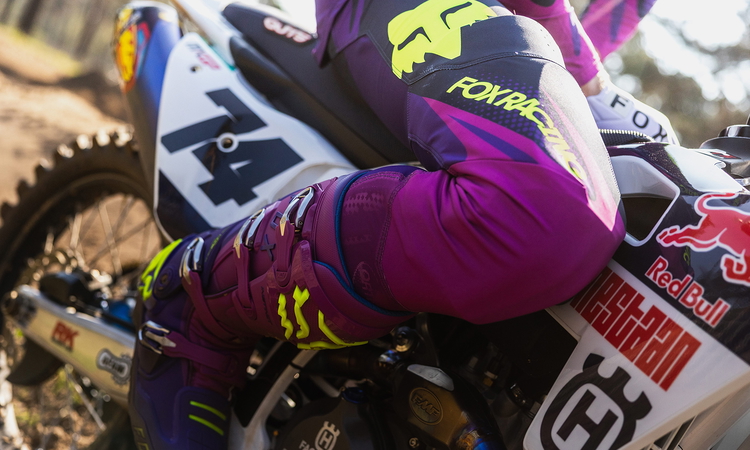 Fox Racing dévoile sa collection MX27