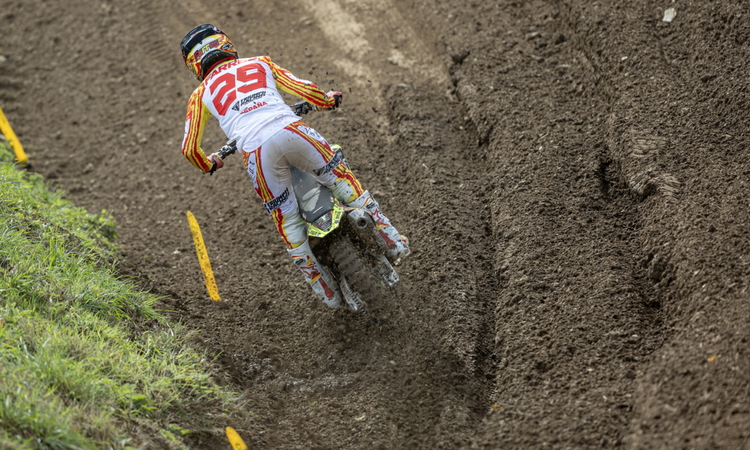 Guillem Farres gagne en MX2 aux Nations